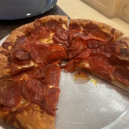 Small pepperoni pizza Small pepperoni pizza