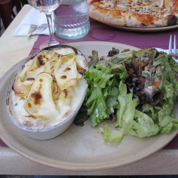 Rive Gauche - Tartiflette with salad - Pizza Near Me - Annecy, 74 Rive Gauche - Tartiflette with salad - Pizza Near Me - Annecy, 74