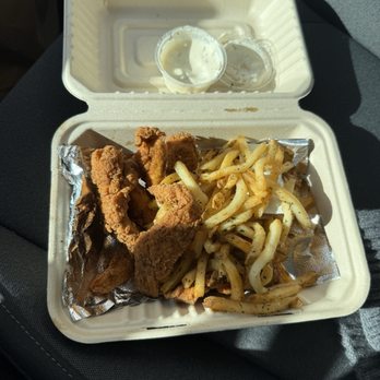 Marathon Burger - Lemon Pepper Chicken Tenders, Garlic fries ( I placed them inside the container) and ranch dressing. - Burgers Near Me - Los Angeles, California