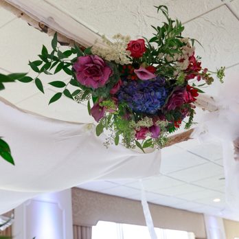 Graceland Florist - Up close of the chuppah - Florists Near Me - Mt Vernon, New York Graceland Florist - Up close of the chuppah - Florists Near Me - Mt Vernon, New York