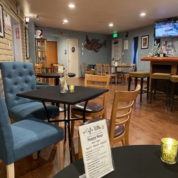 Cafe Villa - Bar area ready for happy hour - Italian Near Me - San Rafael, California Cafe Villa - Bar area ready for happy hour - Italian Near Me - San Rafael, California