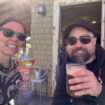 Sophie's Cellars - Wine Bars Near Me - Duncans Mills, California