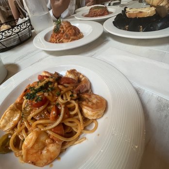 Suprema - Mussels, Spaghetti Pomodoro and Spicy Shrimp with spaghetti - Italian Near Me - Rutherford, New Jersey Suprema - Mussels, Spaghetti Pomodoro and Spicy Shrimp with spaghetti - Italian Near Me - Rutherford, New Jersey
