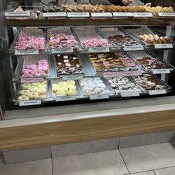 Dunkin' - Donut case