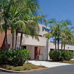 Scripps Coastal Medical Center Encinitas OB-GYN - 332 Santa Fe