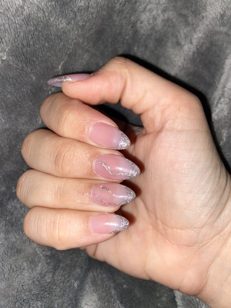 CH Nail and Spa Salon Image