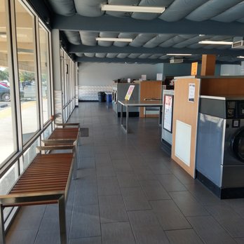 MegaWash Laundromat - Carmichael - Once you walk in the building and they have cool air ventilation - Laundromat Near Me - Carmichael, California