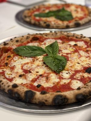 Antica Pizzeria & Market by null