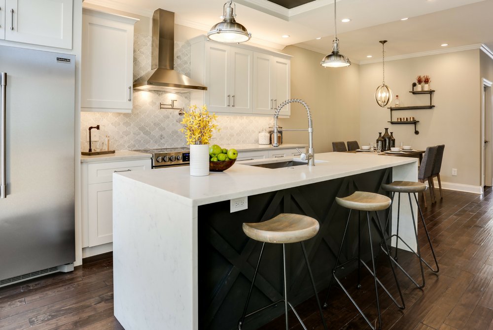 Slide of Iconic Builders