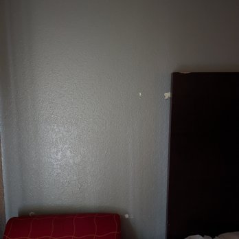 Clarion Hotel & Suites - holes in the wall - Hotels Near Me - Hamden, Connecticut Clarion Hotel & Suites - holes in the wall - Hotels Near Me - Hamden, Connecticut