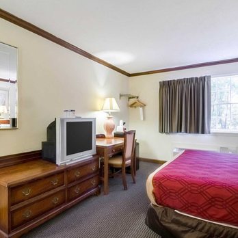 Econo Lodge Colonial - Hotels Near Me - Williamsburg, Virginia Econo Lodge Colonial - Hotels Near Me - Williamsburg, Virginia