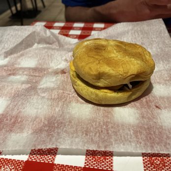 Billy Goat Tavern - Chicago - Cheeseburger - Burgers Near Me - Chicago, Illinois