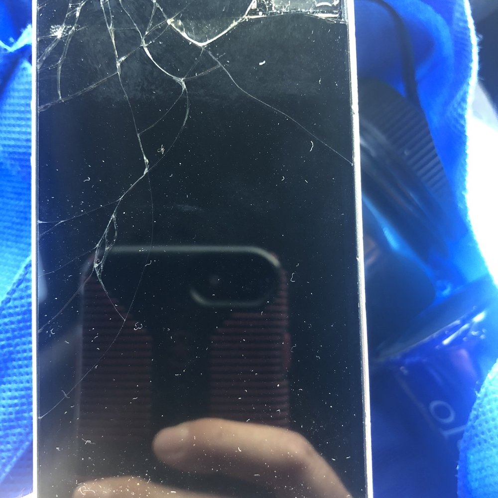 IDoctor AZ - Badly cracked iPhone BEFORE the fix, but after? Like new! - Data Recovery Near Me - Tempe, Arizona
