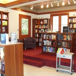 Ada's Technical Books and Cafe