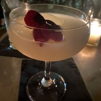Tooker Alley - Peach Bourbon Belle - Lounges Near Me - Brooklyn, New York