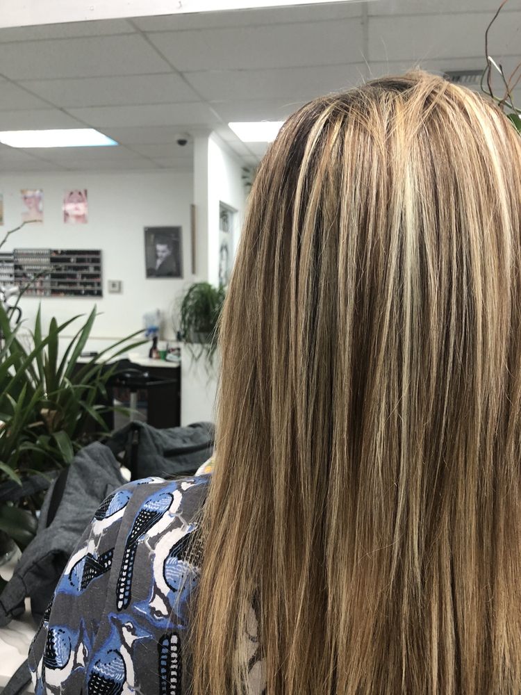 Mylin Hair and Nail Spa Image
