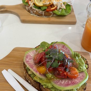 Toastique - Cafes Near Me - Highlands Ranch, Colorado