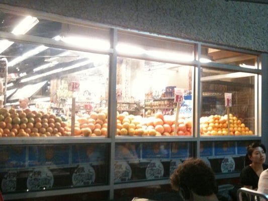 Manhattan Fruit Exchange by null