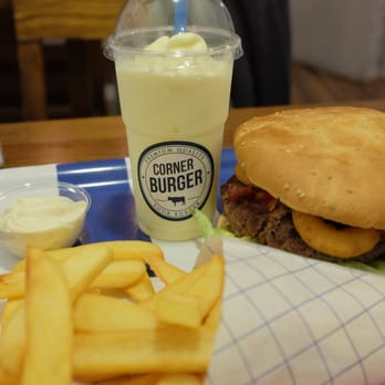 Corner Burger - Texas BBQ Burgers, domowe frytki and vanilla shake - Burgers Near Me - Kraków, Massachusetts Corner Burger - Texas BBQ Burgers, domowe frytki and vanilla shake - Burgers Near Me - Kraków, Massachusetts