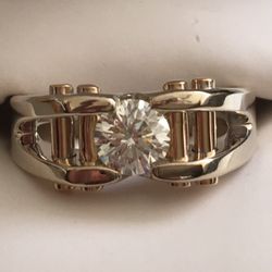 HED Gold-N-Designs - Purchased the ring from his stock and then the stone separately after-which he set the diamond.