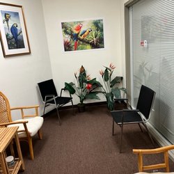 Nizinski Hypnotherapy - Office waiting area