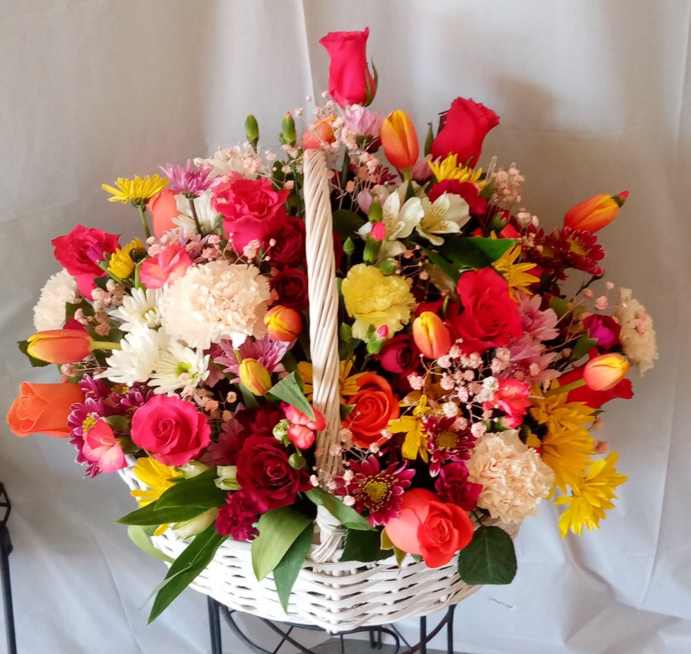 FLOWERS FOR LESS 55 N Main St, Granite Falls, North Carolina