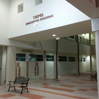 Temple Beth-El - Tiepel Education Building named for Great Aunt Beulah - Synagogues Near Me - St. Petersburg, Florida