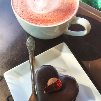 Le Cafe Du Parc - Red velvet latte and chocolate ganache mouse cake - Cafes Near Me - Irvine, California Le Cafe Du Parc - Red velvet latte and chocolate ganache mouse cake - Cafes Near Me - Irvine, California