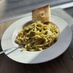 Pollo Con Pesto