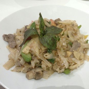 Mai Thai II - Pad kee mao (spicy basil noodle that wasn't the least bit spicy) - Thai Near Me - Concord, North Carolina Mai Thai II - Pad kee mao (spicy basil noodle that wasn't the least bit spicy) - Thai Near Me - Concord, North Carolina