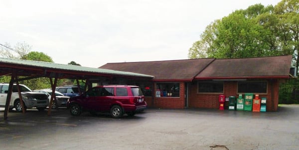 Dick's Drive In by null