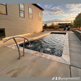 Edge Water Pools - Pool & Hot Tub Service Near Me - Chesterfield, Missouri Edge Water Pools - Pool & Hot Tub Service Near Me - Chesterfield, Missouri