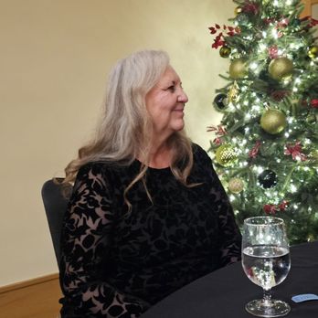 Cedarbrook Lodge - The decorations made this picture of K more beautiful. - Hotels Near Me - SeaTac, Washington
