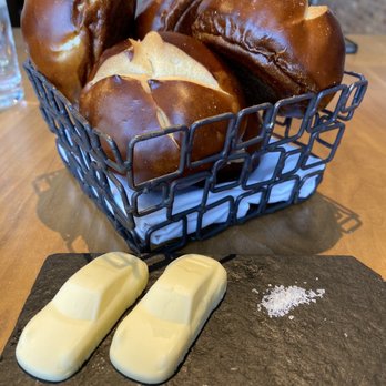 Restaurant 917 - Bread - New American Near Me - Carson, California Restaurant 917 - Bread - New American Near Me - Carson, California