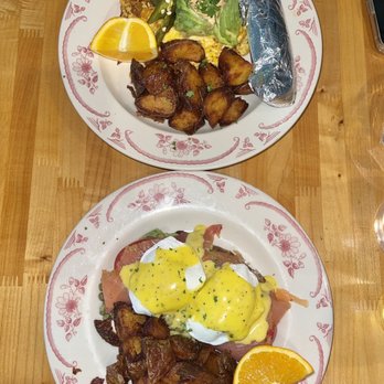 Plain Jane - Norwegian Benedict & Chorizo Ave. Scramble - Breakfast & Brunch Near Me - San Francisco, California