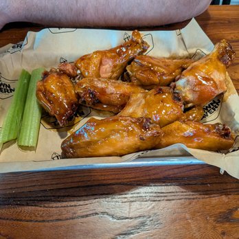 Town Tavern - Sports Bars Near Me - West Jefferson, North Carolina