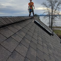Good2CU - We climb the roof safely for you.