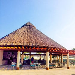 Acua - Agua restaurant by the pool