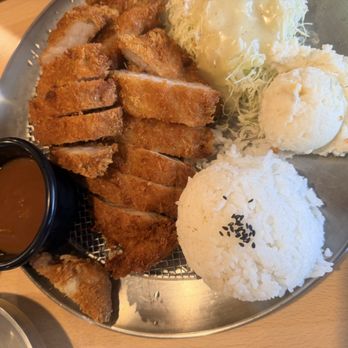 Moon’s Kitchen - Korean Near Me - Federal Way, Washington