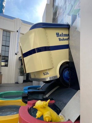 Helms Bakery by null