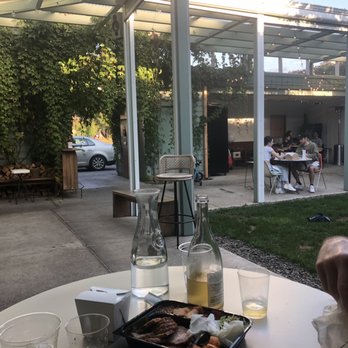 Han Oak - Gorgeous patio with hanging vines. - Korean Near Me - Portland, Oregon