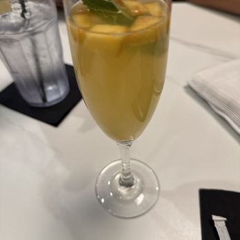 T's Brunch Bar - White peach sangria - Breakfast & Brunch Near Me - Atlanta, Georgia