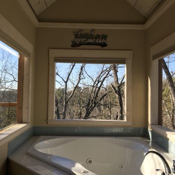 Enchanted Treehouses - Vacation Rentals Near Me - Eureka Springs, Arkansas