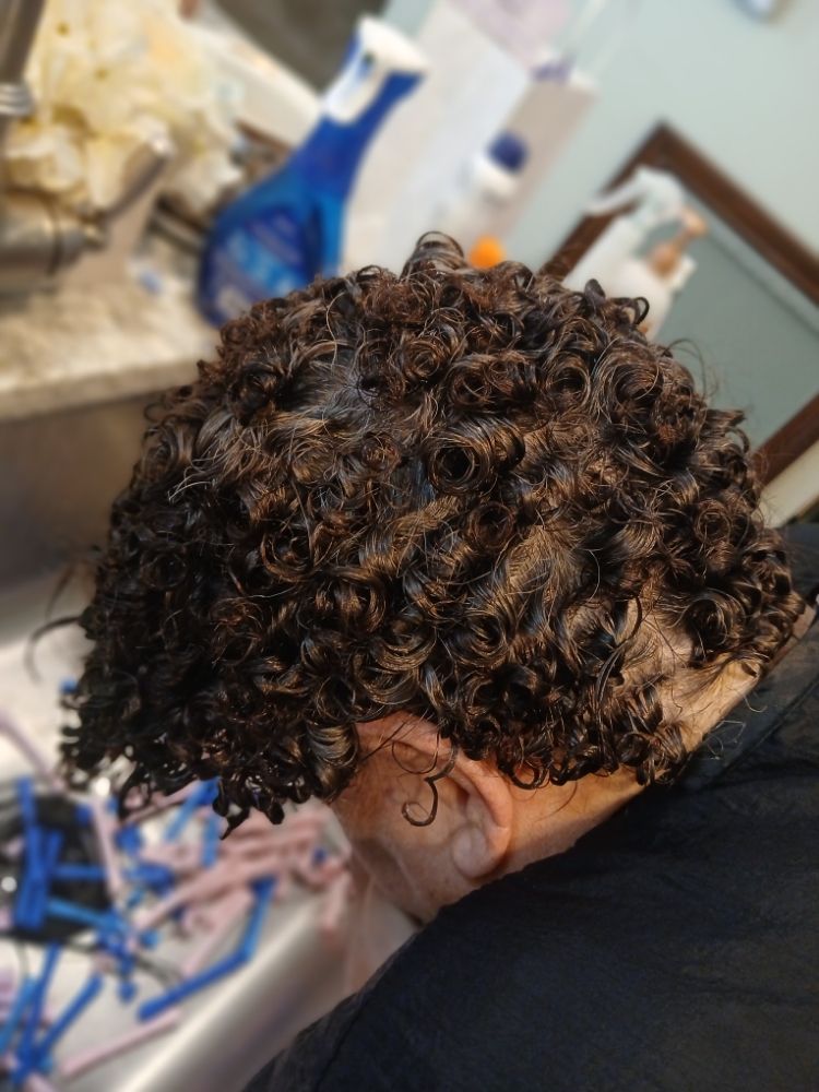 Hair-N-Cuts Logo
