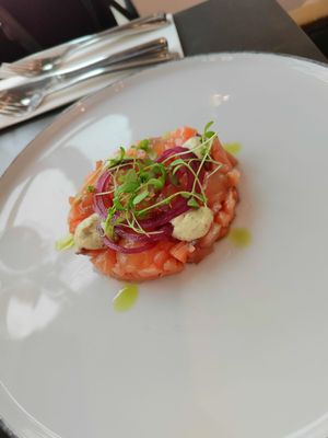 Tančící dům - Ginger & Fred Restaurant by null
