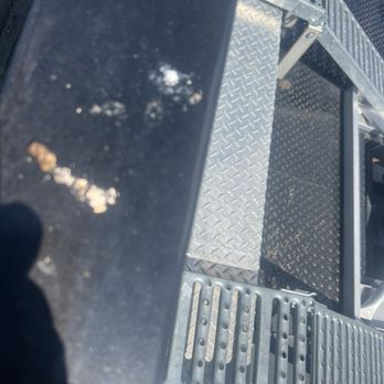 Fly In Lube & Wash - After second try at cleaning the top of our 3500 still has bird poop that has not been touched - Oil Change Stations Near Me - Billings, Montana Fly In Lube & Wash - After second try at cleaning the top of our 3500 still has bird poop that has not been touched - Oil Change Stations Near Me - Billings, Montana
