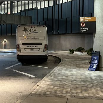 C & J Bus Lines - The bus that could have done the right thing and chose not to! - Airport Shuttles Near Me - Portsmouth, New Hampshire