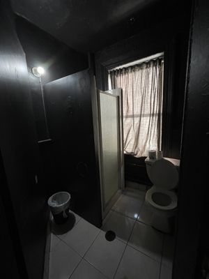 Carlton Arms Hotel by null