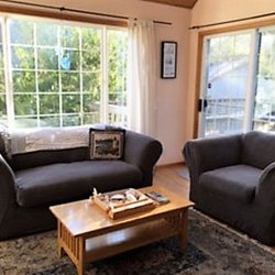 Sea-Nik Vacation Rentals - Neptune's Nest Living Room
