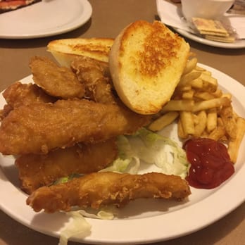 Maggies Restaurant - Walleye fingers basket - Pizza Near Me - Wayzata, Minnesota